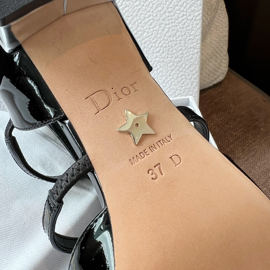 a6212db2131361ab4e03ca562fbea99e_1684896561_251.jpg