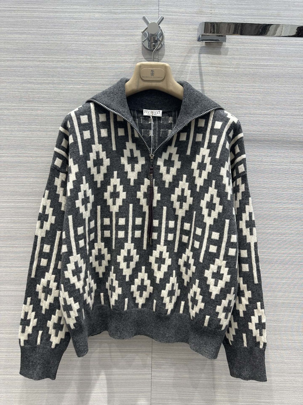 b4b35e9689af676cad9602a22c69eaf7_1700536358_9179.jpg