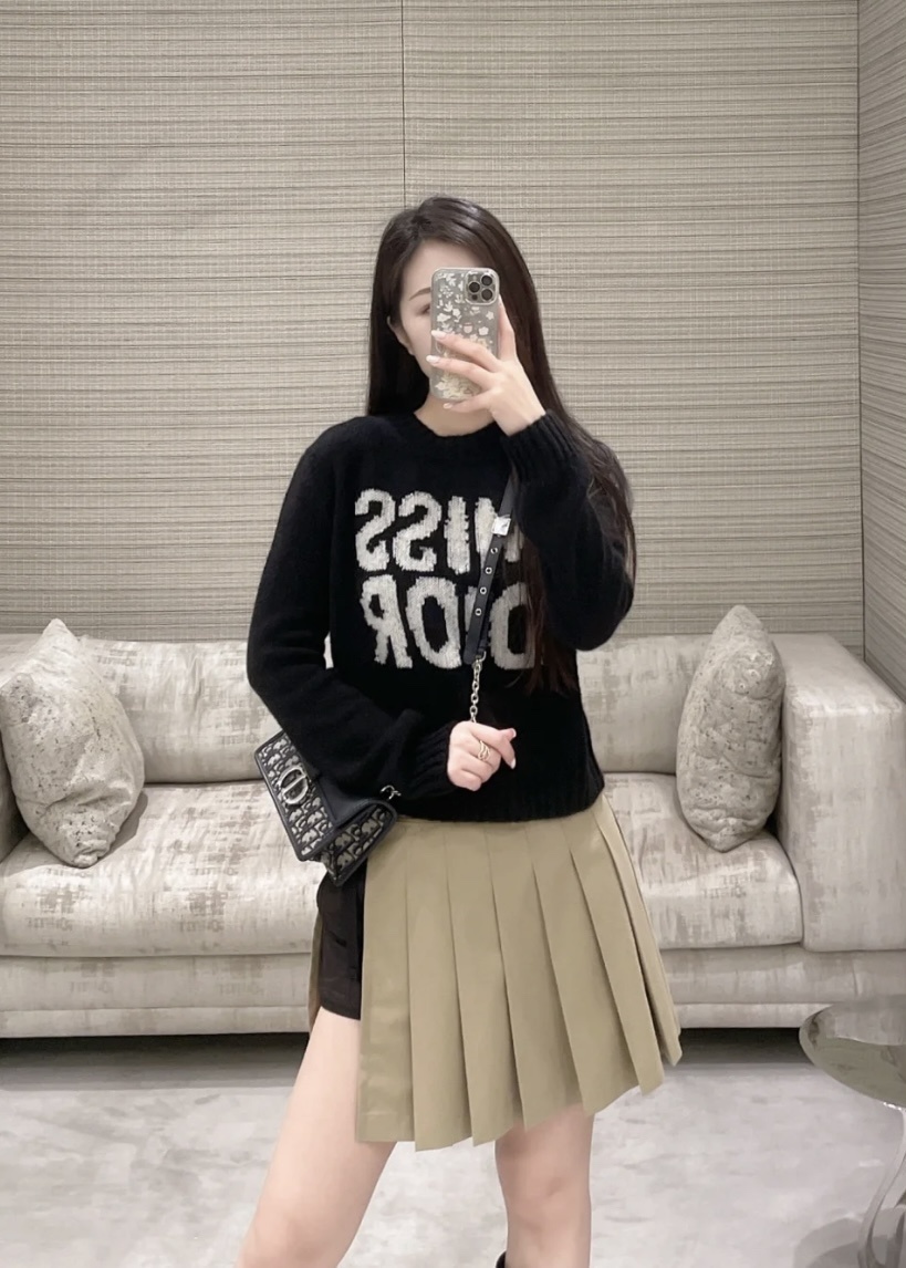 b99533da62dff3a4625cbc80a49461c1_1732493492_2632.jpg