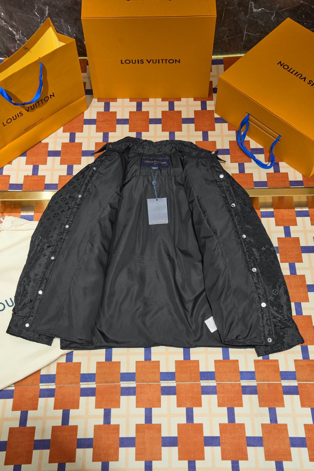c92e640dd953bc150d1bbe5a42edbbcc_1735192379_7973.jpg