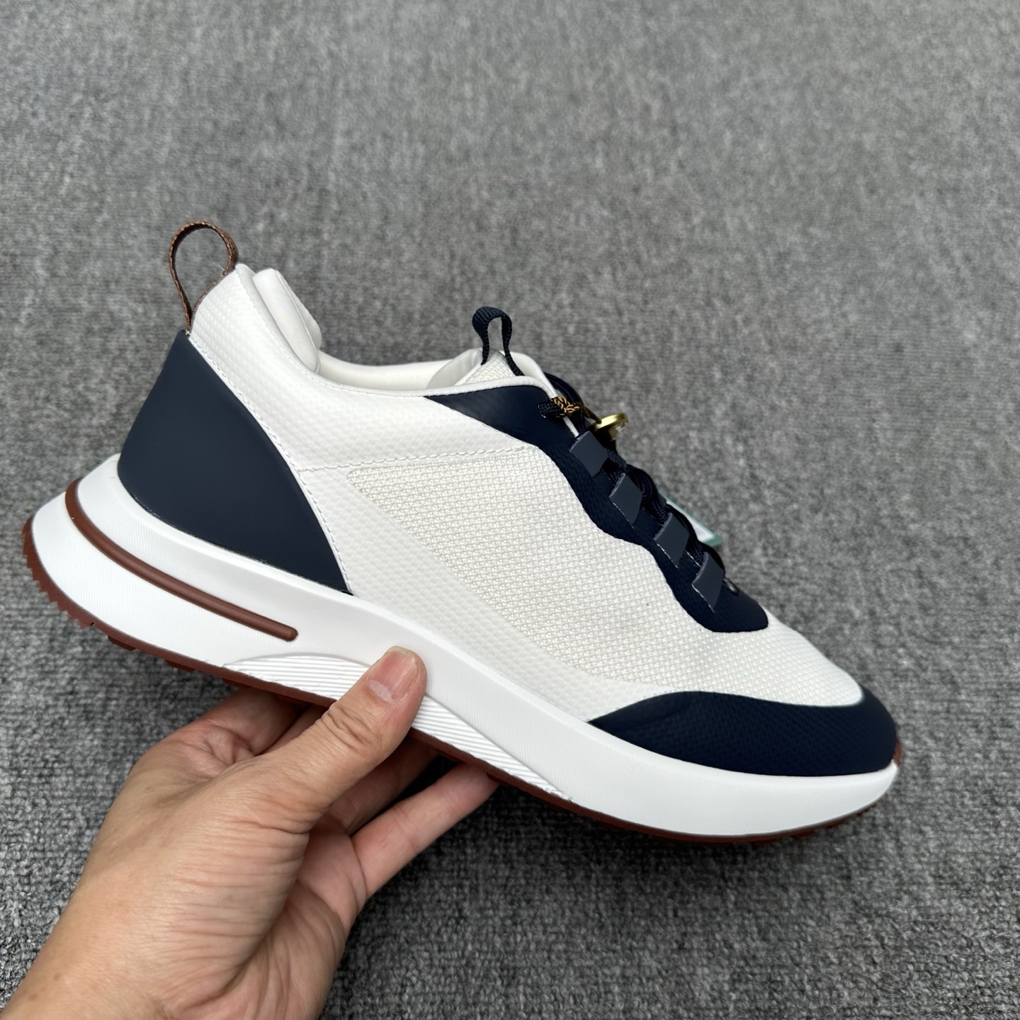 7ba73352fd9c3fa804bd5920c925046b_1778289937_5027.jpg