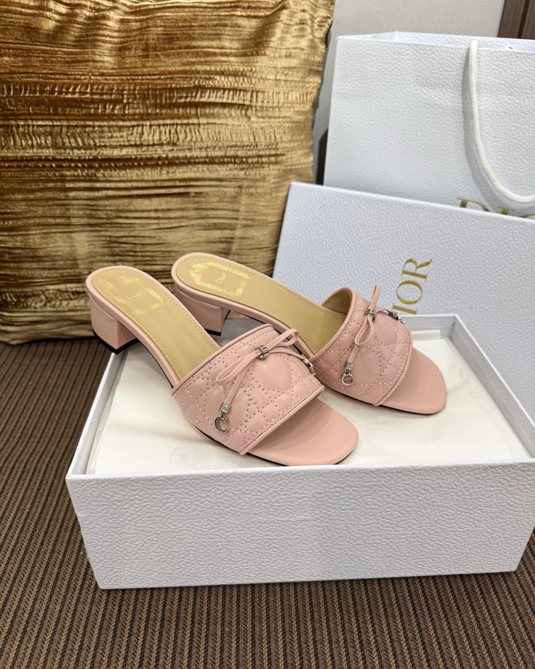 b6c94244065a919d46e78f83e64ca115_1779931793_8156.jpg
