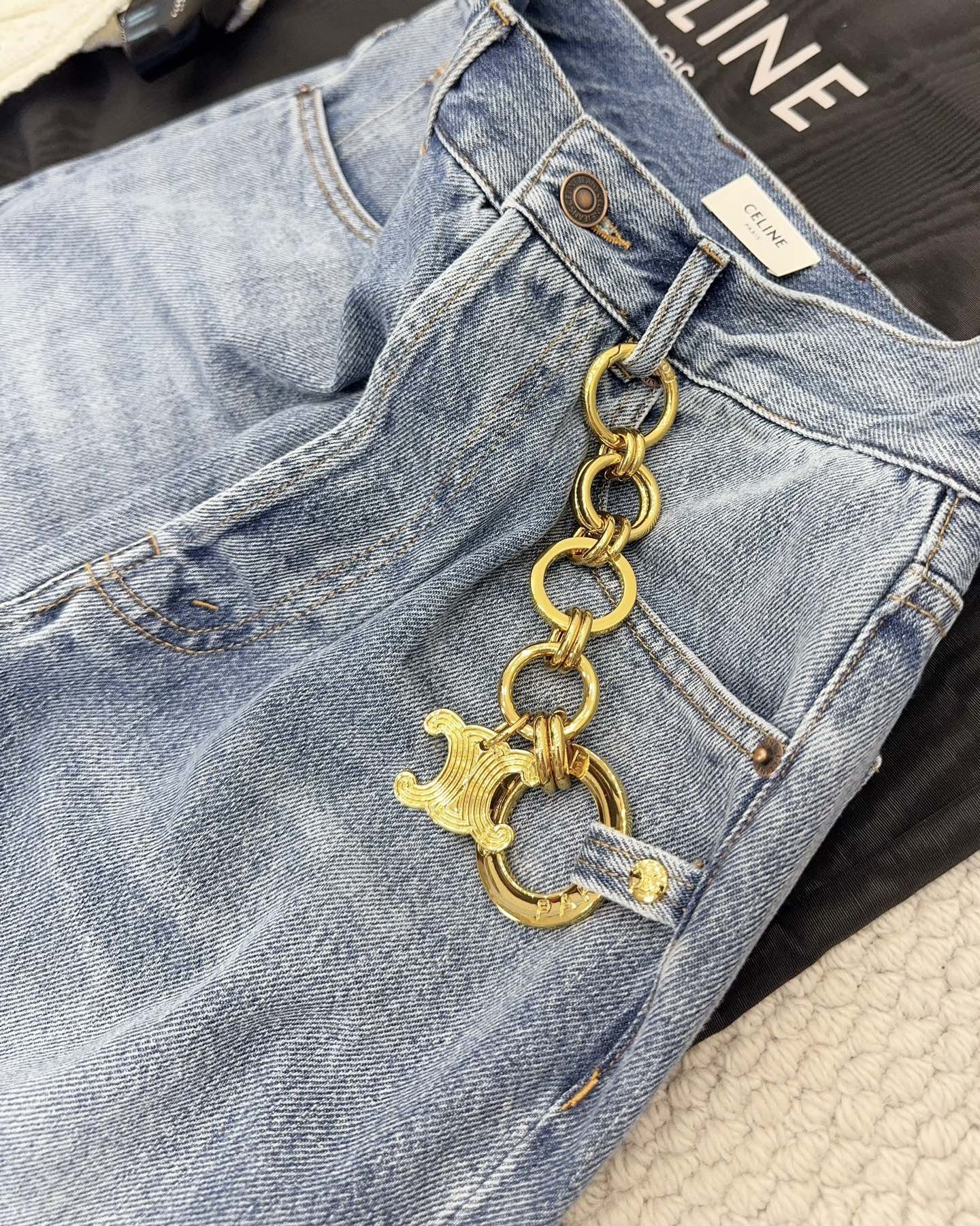 f5c7ad3930d1c6cb1fbdb8c0f363f6dc_1780976892_0692.jpg