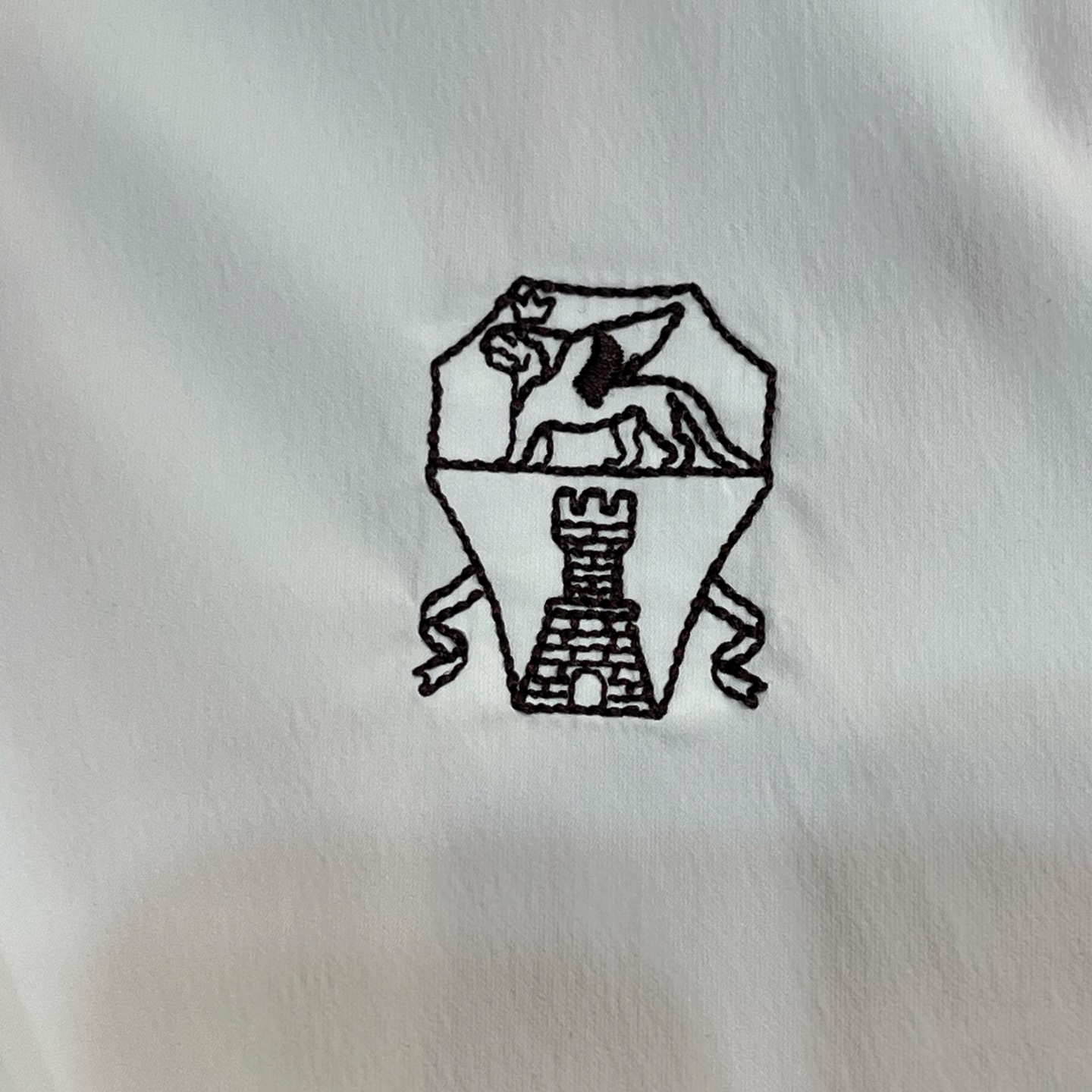 f637cf96195f2ce7bd18082403ea2883_1781655521_7285.jpg