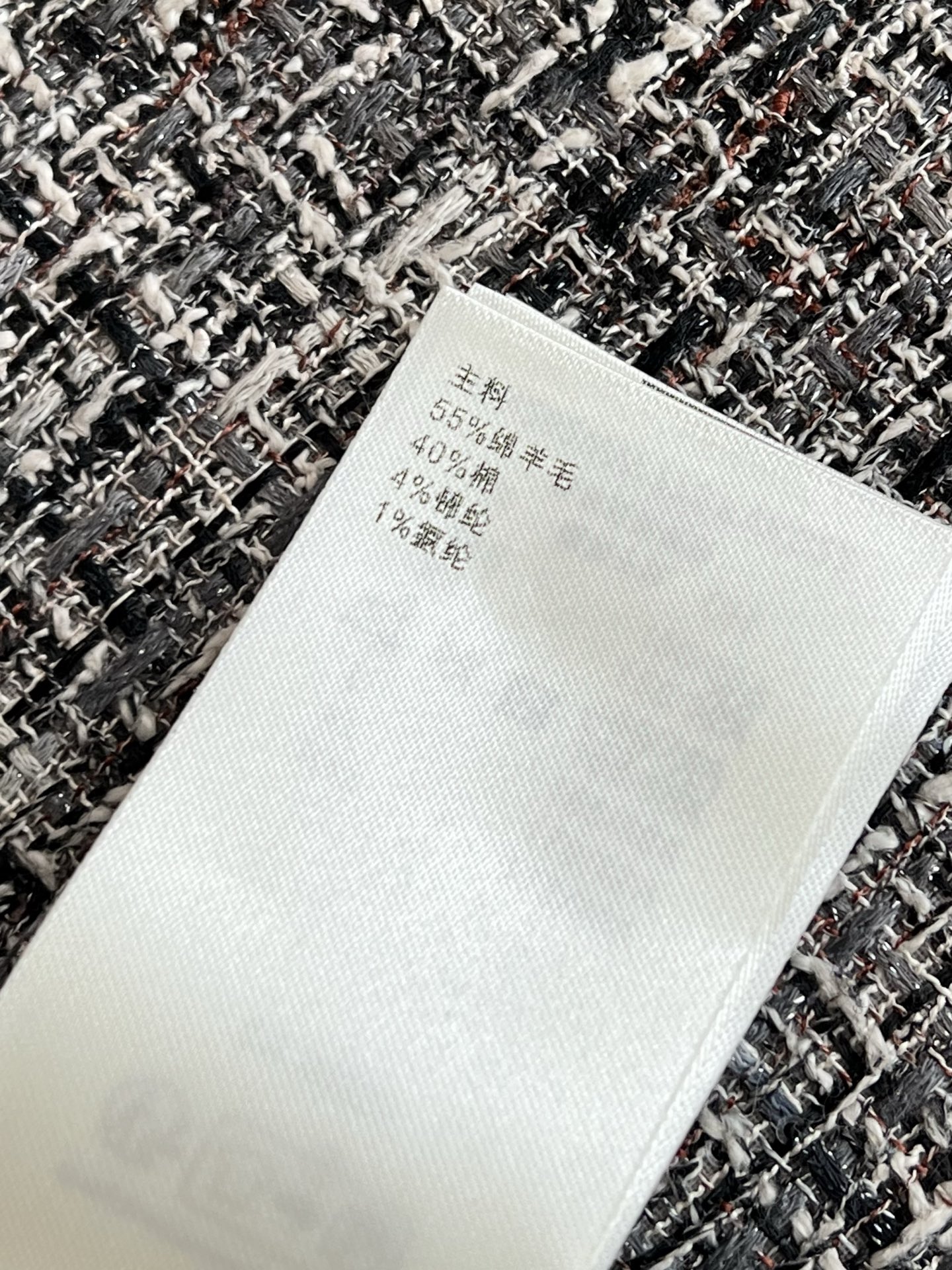 77c48be0c7b4ab6669f7b91bfc962018_1782954283_0137.jpg