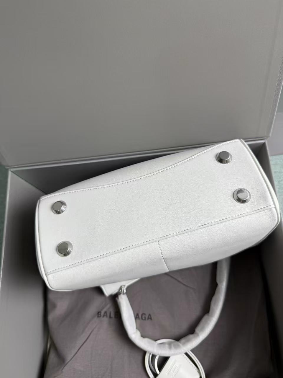 a3dd153adb190275a4d5d136464cdf2a_1782903036_5994.jpg