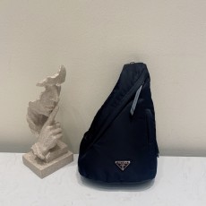 프라다 리나일론레더백팩