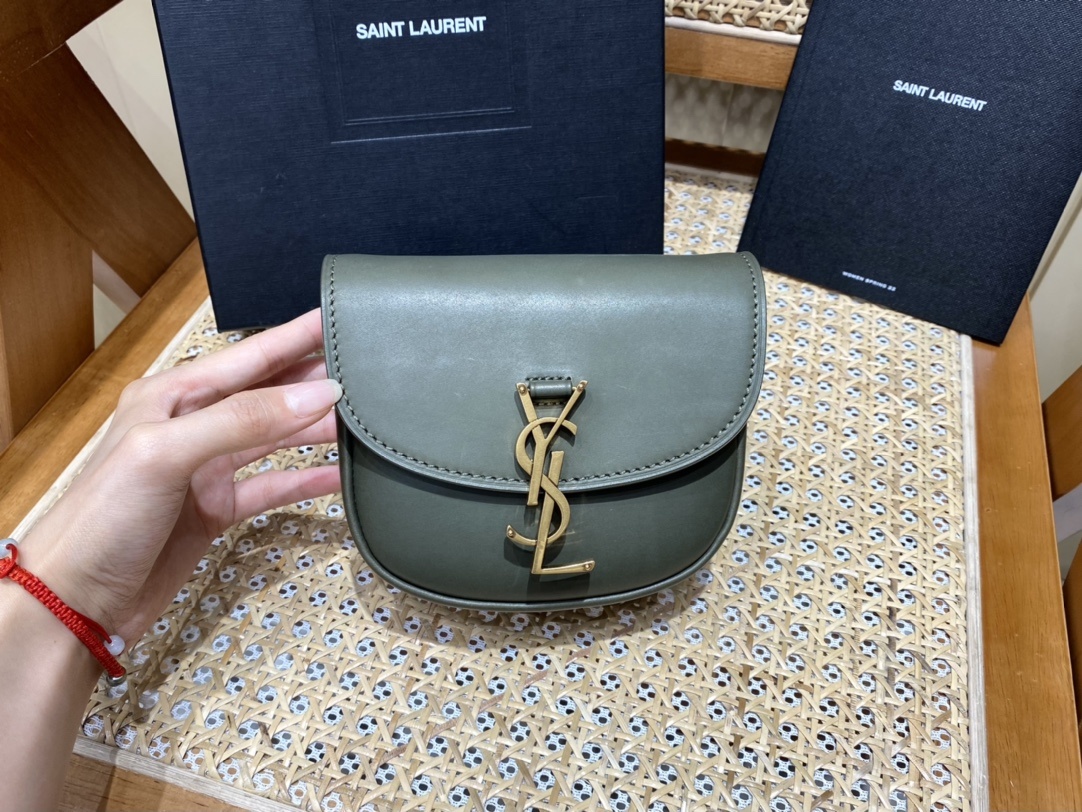 생로랑 카이아미니사첼백