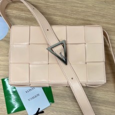 보테가베네타 카세트백