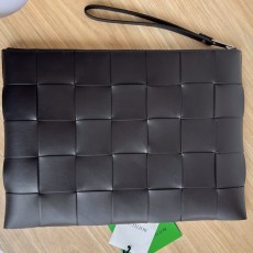 보테가베네타 클러치