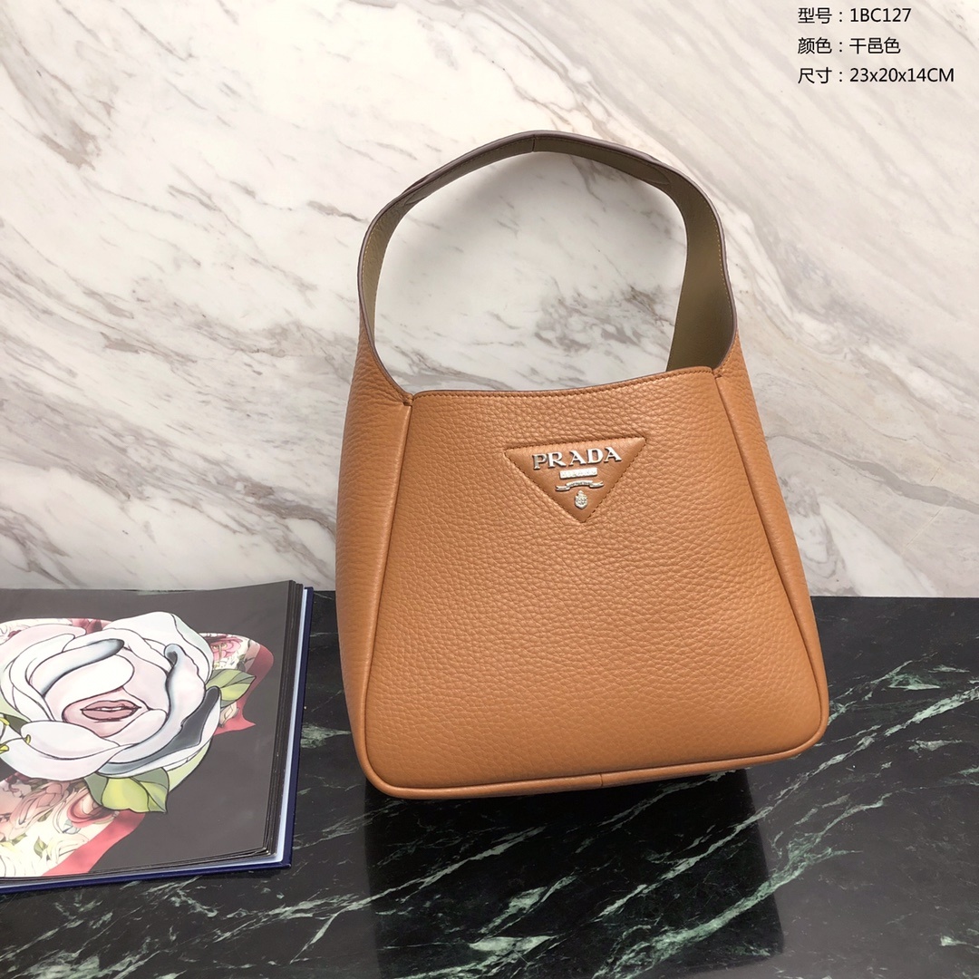 프라다 비텔로다이노토트백