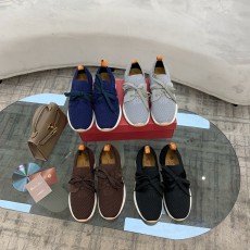 로로피아나 스니커즈