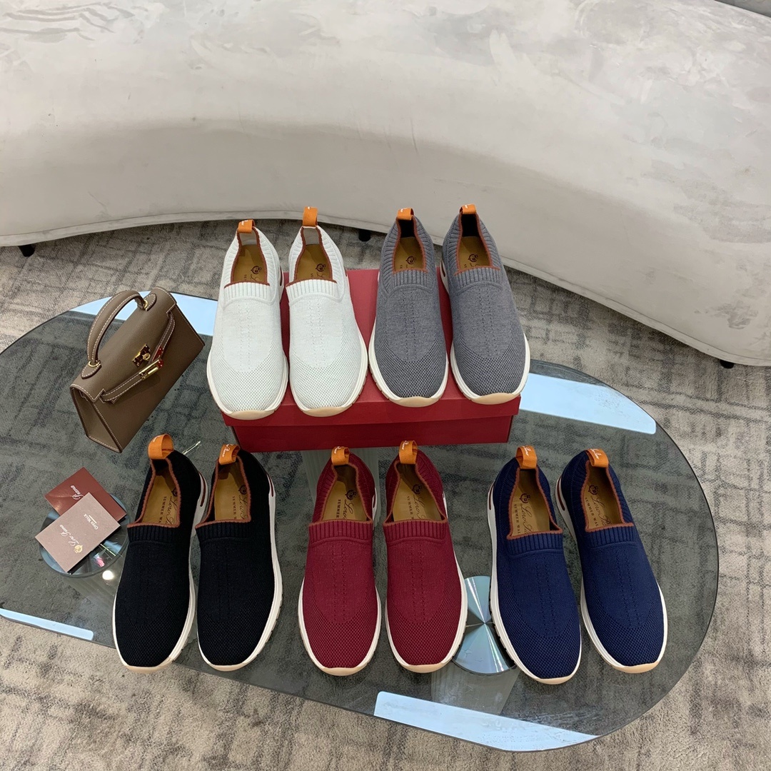 로로피아나 스니커즈