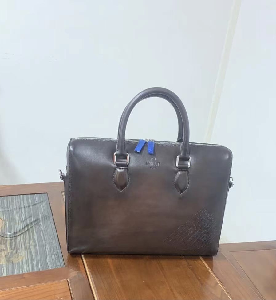 벨루티 서류가방