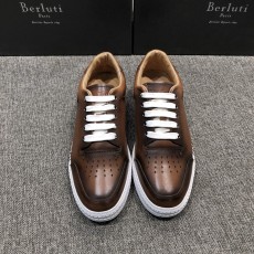 벨루티 스니커즈
