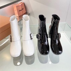 미우미우 부츠