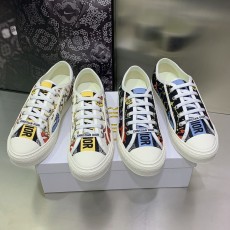 디올 스니커즈
