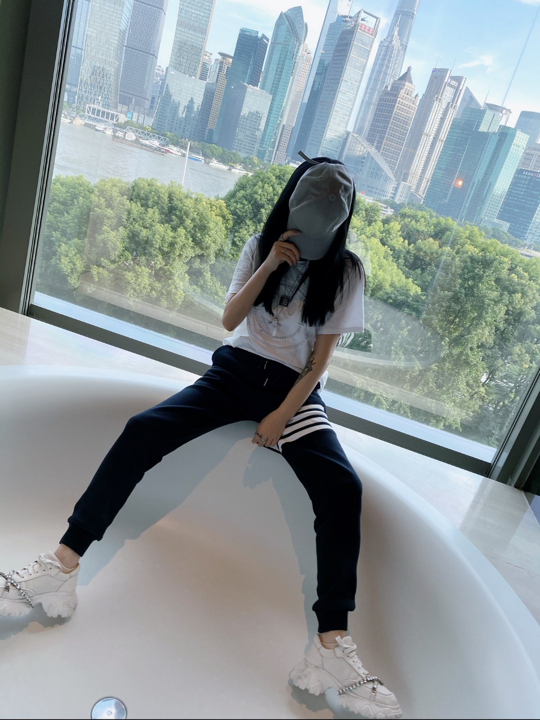톰브라운 바지