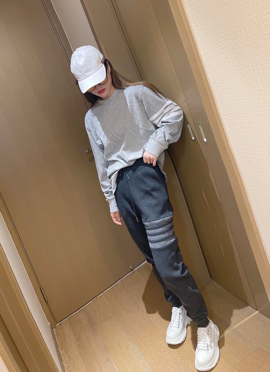 톰브라운 티셔츠