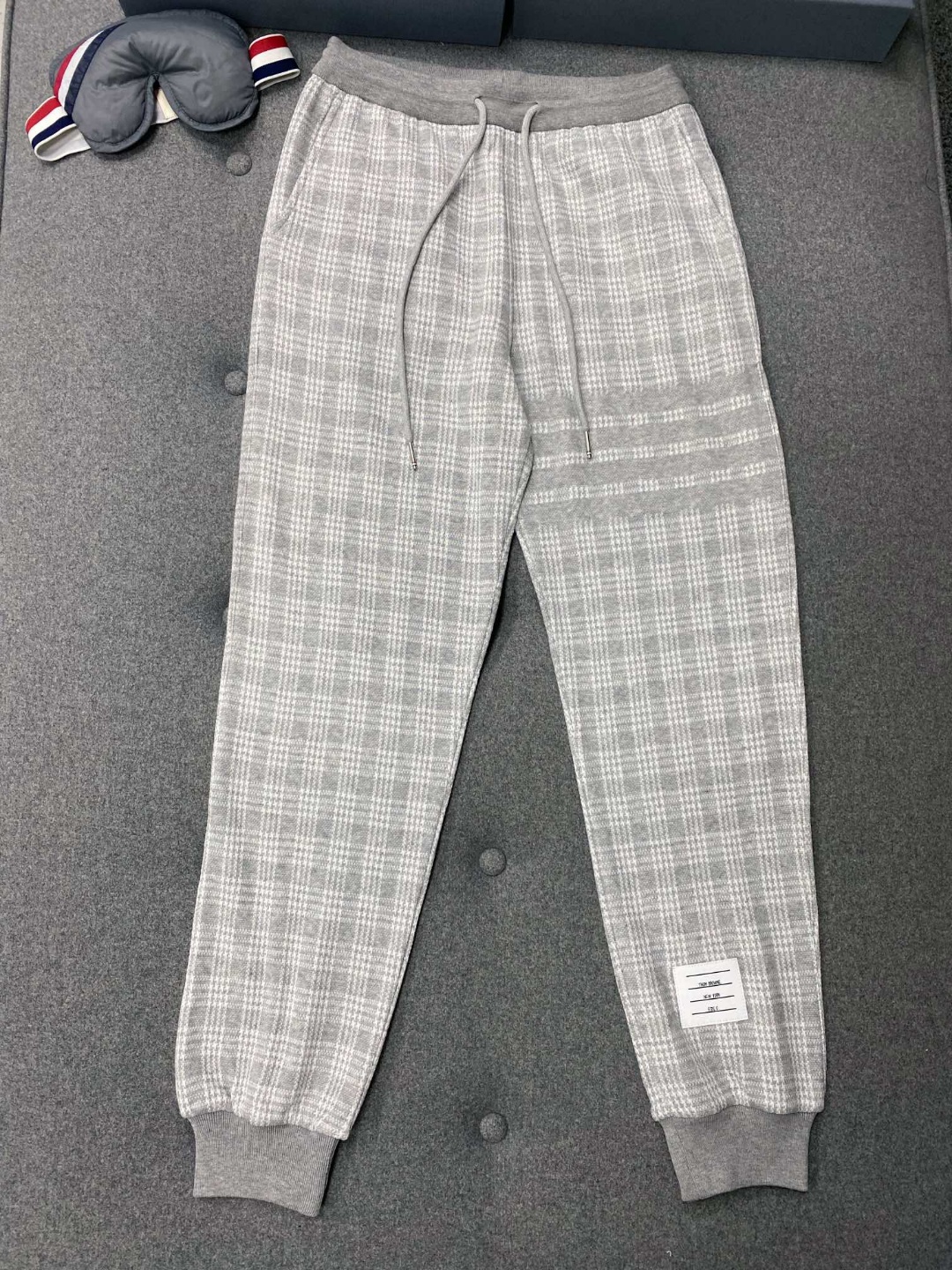 톰브라운 바지