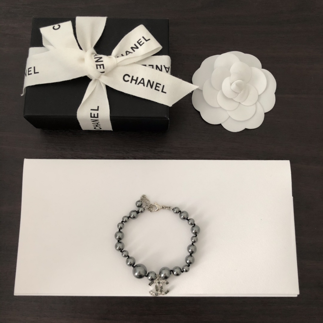 샤넬 팔찌