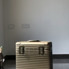 리모와 캐리어