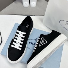 프라다 스니커즈