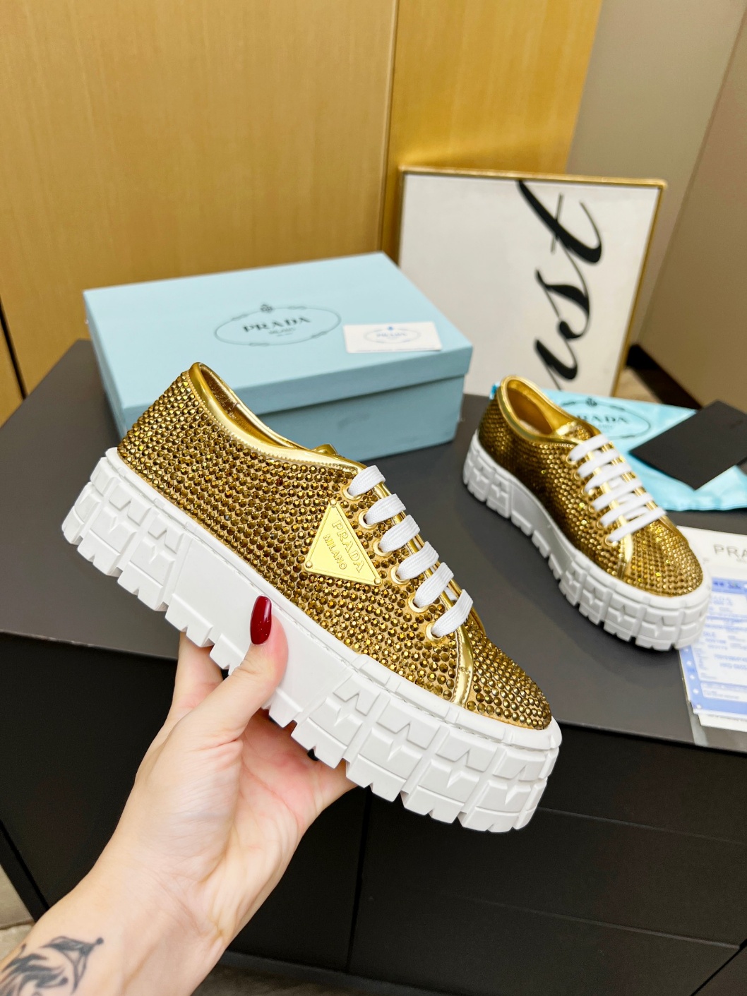 프라다 스니커즈