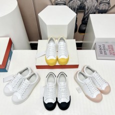 마르니 스니커즈