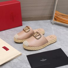 발렌티노 슬리퍼