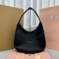 미우미우 라지호보백