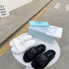 프라다 슬리퍼