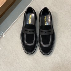 프라다 로퍼