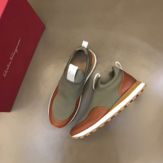 페라가모 스니커즈