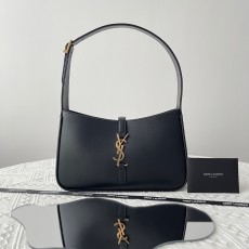 생로랑 LE5A7호보백