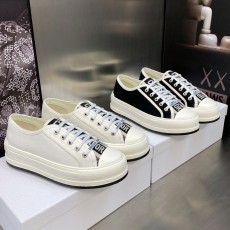 디올 스니커즈