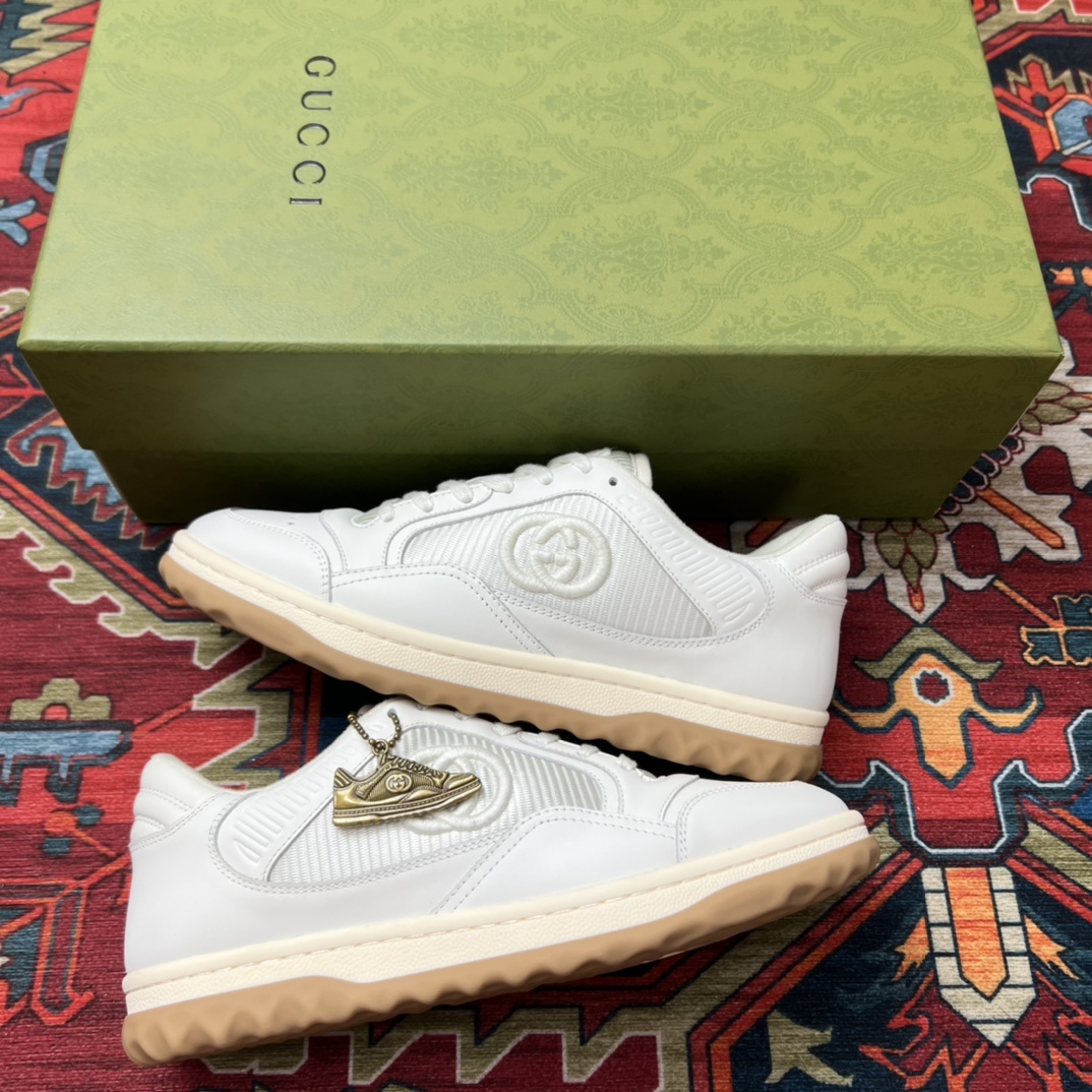 구찌 스니커즈