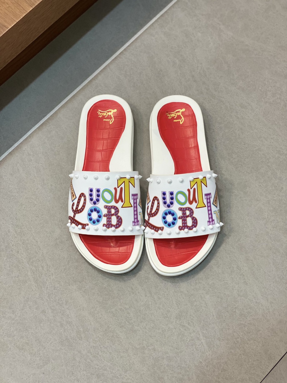 루부탱 슬리퍼