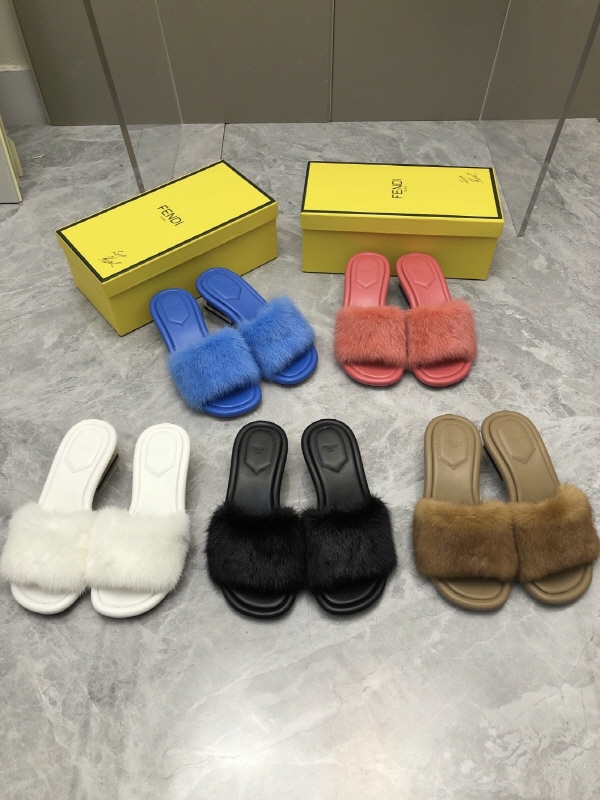 펜디 슬리퍼