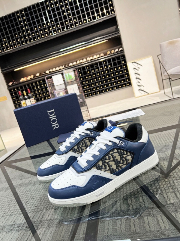 디올 스니커즈