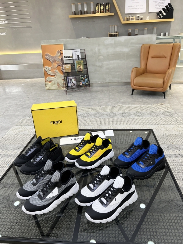 펜디 스니커즈