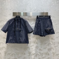 프라다 투피스
