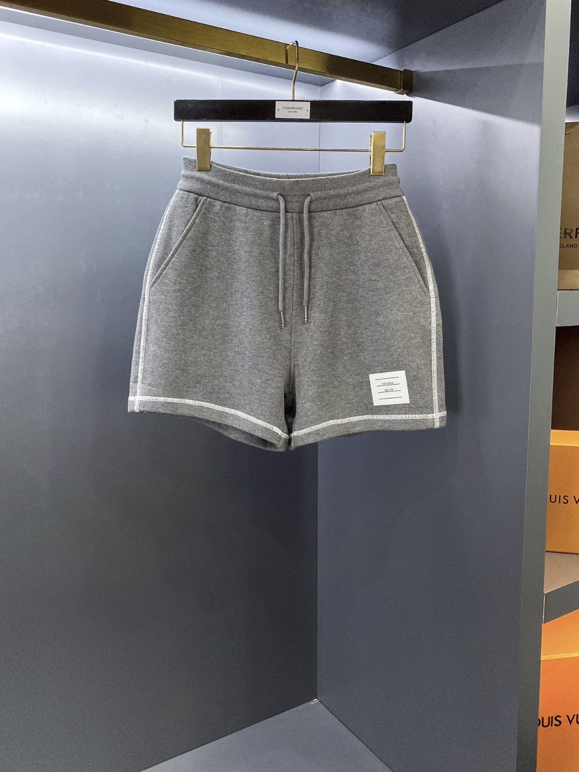 톰브라운 반바지