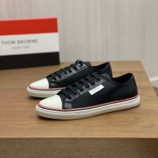 톰브라운 스니커즈