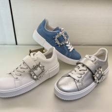 스튜어트와이츠먼 스니커즈