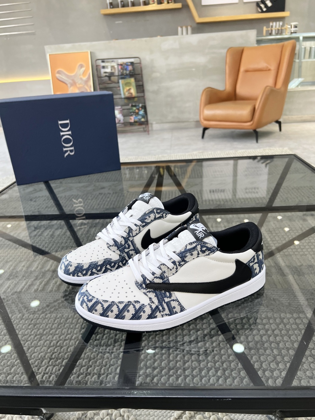 디올x나이키 스니커즈