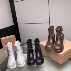미우미우 부츠