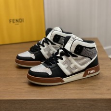펜디 스니커즈