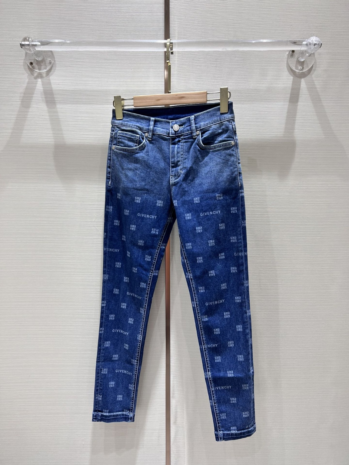 지방시 청바지