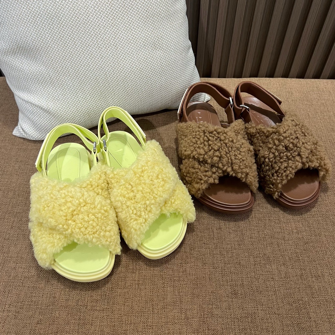 마르니 샌들